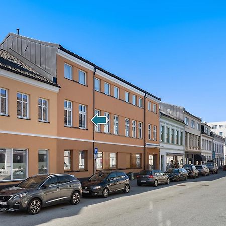 Ny Sentral Og Moderne Leilighet Кристиансан Екстериор снимка
