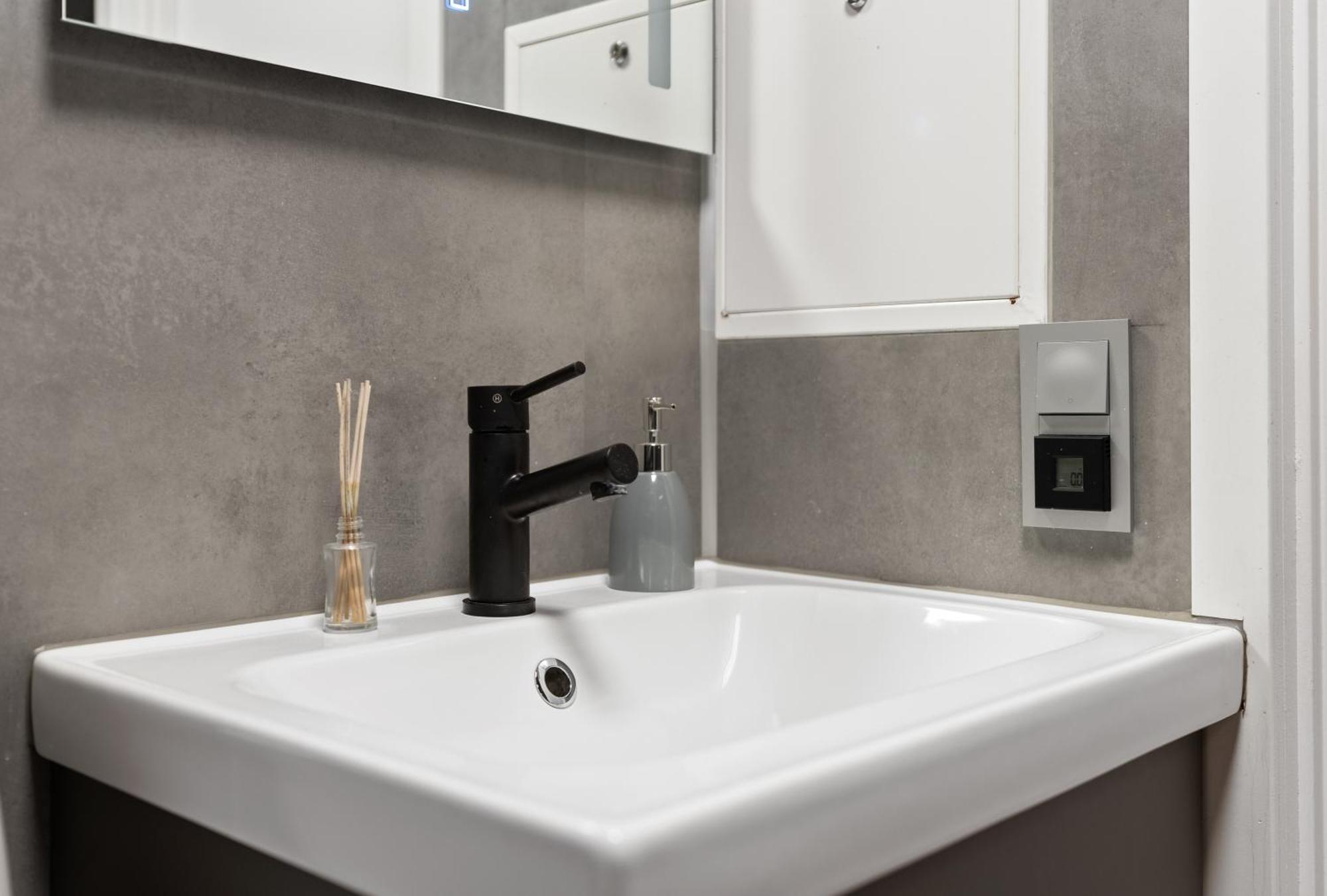 Ny Sentral Og Moderne Leilighet Кристиансан Екстериор снимка